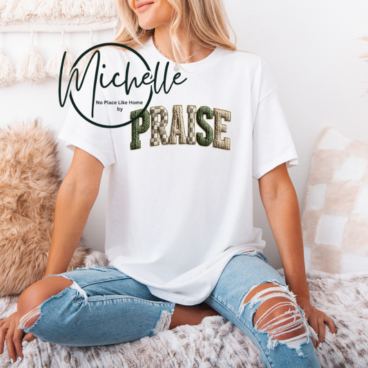 ✝️ Praise Patchwork Graphic Tee – Cozy Faith Apparel